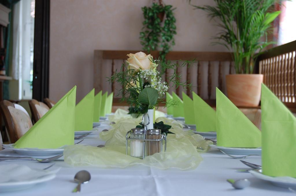 Gasthof Und Pension Frankenthal - Garni Gera Buitenkant foto